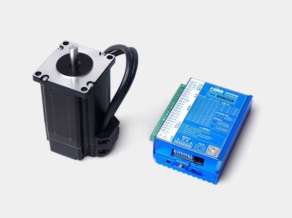 Close-up view of the closed-loop motor for X6 Pro CNC Router