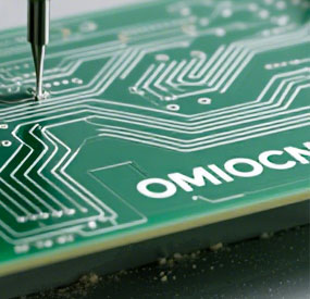 X3-WS compact CNC machine engraving a PCB circuit board with 0.2mm line width