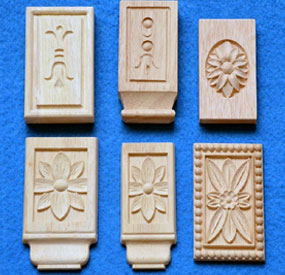 X3M desktop CNC machine producing European-style carved furniture decoration