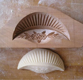 X3-WS compact CNC machine producing a food-grade wooden mold